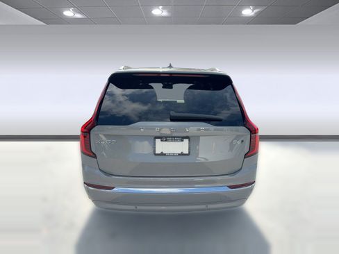 Used 2026 Volvo XC90 B6 Plus w/ Protection Package AWD/4WD image 10