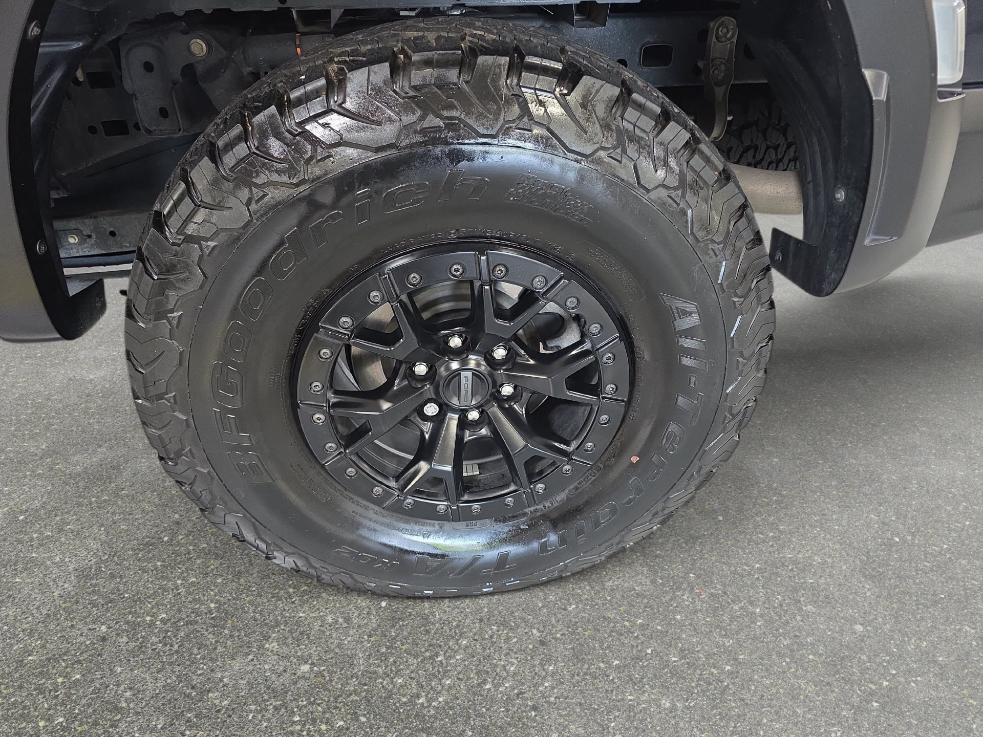 Used 2023 Ford F150 Raptor w/ Equipment Group 802A Raptor R AWD/4WD image 31