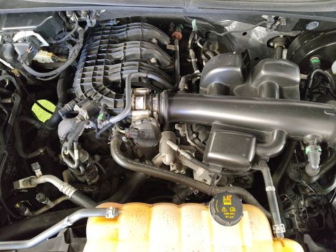 Used 2018 Ford F150 XL w/ Equipment Group 101A Mid RWD image 30