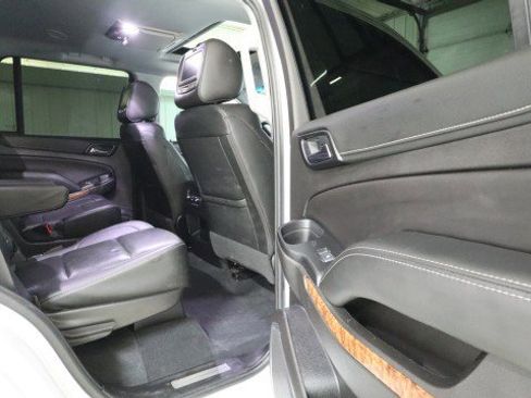 Used 2019 Chevrolet Tahoe Premier AWD/4WD image 11