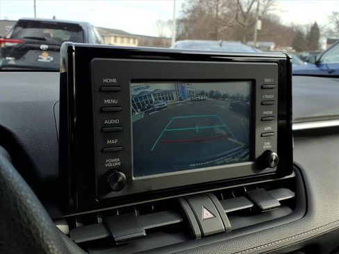 Used 2019 Toyota RAV4 LE image 19