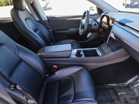 Used 2023 Tesla Model Y Performance AWD/4WD image 15