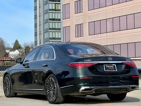 Certified 2023 Mercedes-Benz S 580 4MATIC Sedan image 5