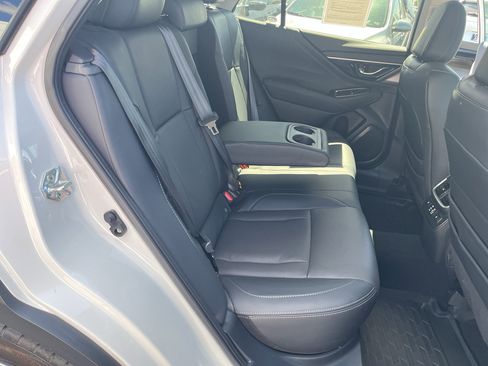 Used 2025 Subaru Outback Limited AWD/4WD image 41