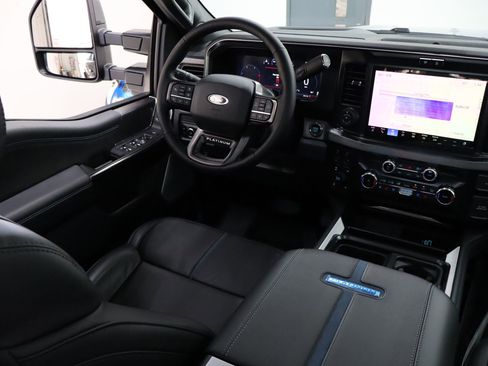 New 2026 Ford F250 Platinum image 33