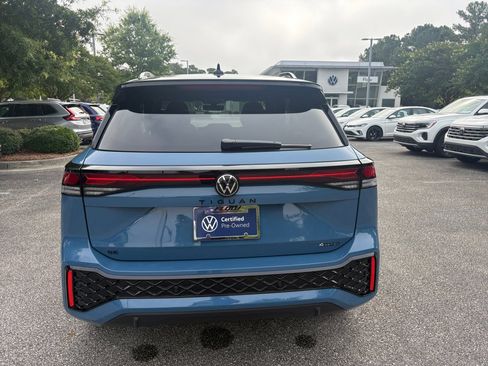 Certified 2026 Volkswagen Tiguan SE R-Line AWD/4WD image 14