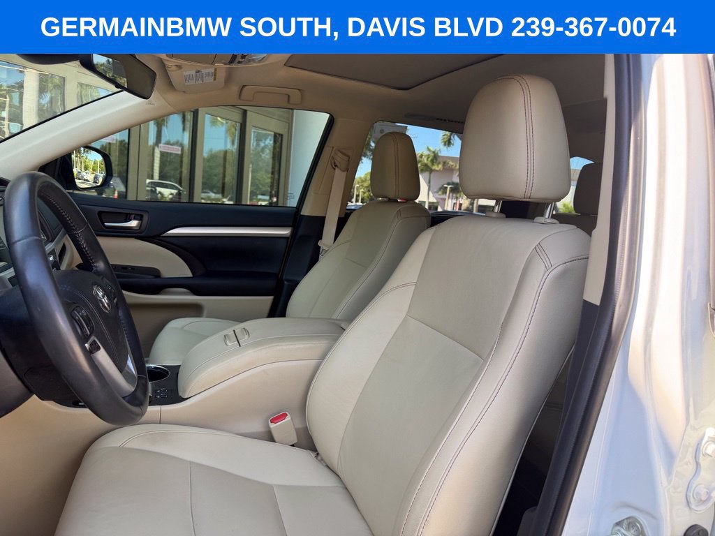 Used 2019 Toyota Highlander XLE FWD image 24