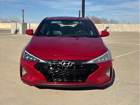 Used 2019 Hyundai Elantra Sport w/ Cargo Package image 2