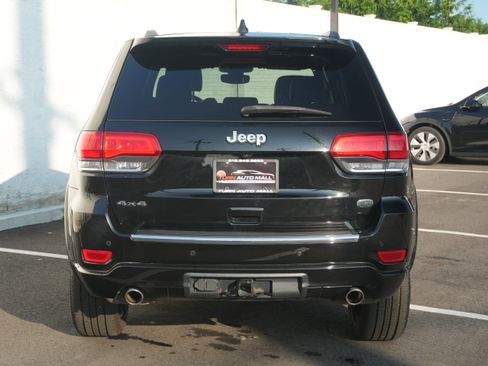 Used 2020 Jeep Grand Cherokee Overland AWD/4WD image 7