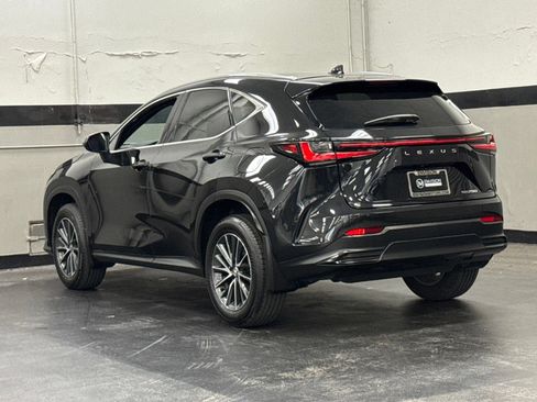 Used 2025 Lexus NX 250 FWD image 11