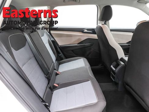 Used 2025 Volkswagen Taos S image 22