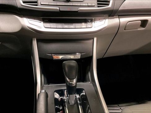 Used 2015 Honda Accord LX image 32