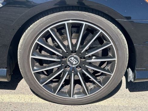 Used 2015 Mercedes-Benz SLK 250 image 9