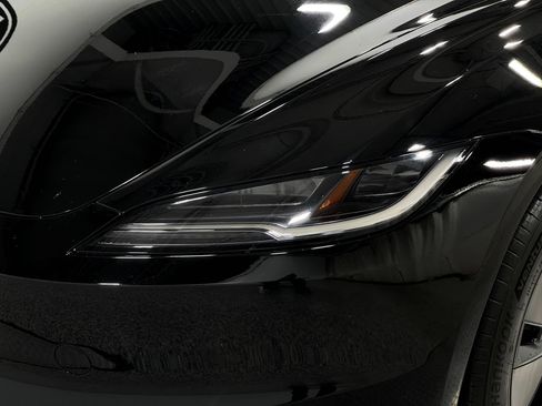 Used 2025 Tesla Model 3 Long Range AWD/4WD image 30