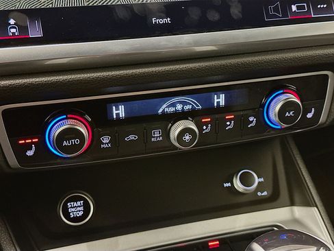 Used 2023 Audi Q3 2.0T Premium Plus w/ Premium Plus Package image 23