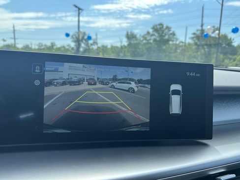 New 2026 Hyundai Ioniq 9 SE image 32