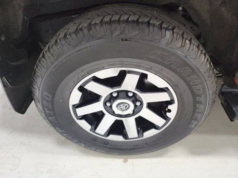 Certified 2024 Toyota 4Runner TRD Off-Road Premium image 14