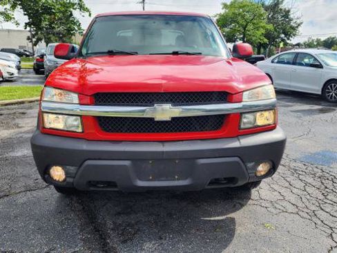 Used 2003 Chevrolet Avalanche 4x4 w/ Suspension Package, Off-Road image 9