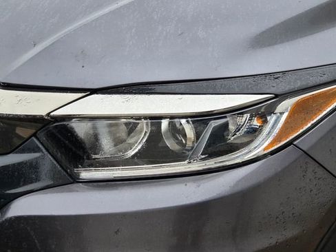 Used 2022 Honda HR-V EX-L image 10