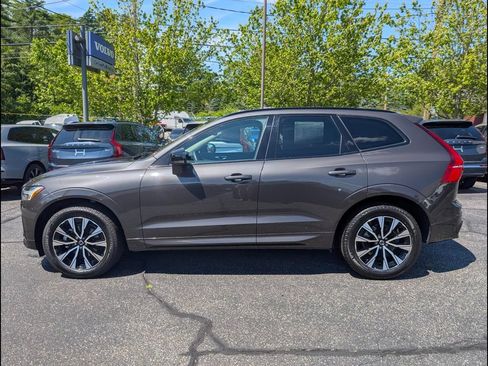 Certified 2025 Volvo XC60 B5 Core AWD/4WD image 9