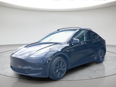 Used 2021 Tesla Model Y Long Range AWD/4WD image 7