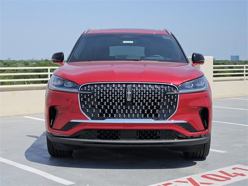 New 2025 Lincoln Aviator Reserve w/ Luxury Package image 2