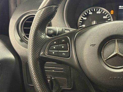 Used 2018 Mercedes-Benz Metris Passenger image 14