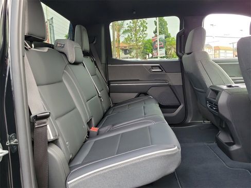 Used 2026 GMC Sierra EV Elevation image 25