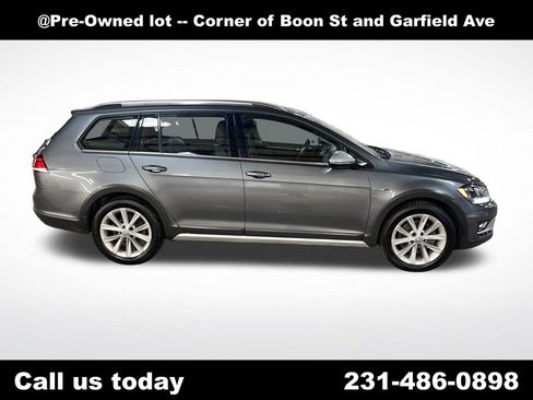 Used 2019 Volkswagen Golf Alltrack SE AWD/4WD image 6