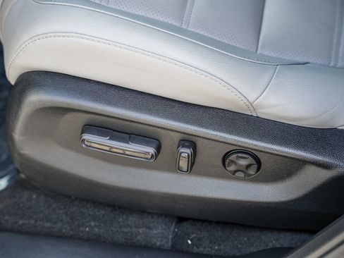 Used 2020 Honda CR-V Touring image 21