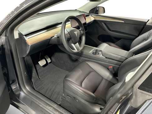 Certified 2023 Tesla Model Y Performance AWD/4WD image 9