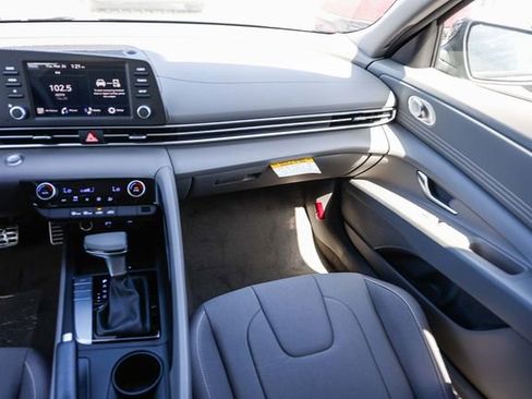 New 2026 Hyundai Elantra Sport image 18
