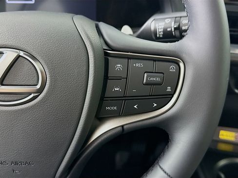 New 2026 Lexus UX 300h FWD image 12