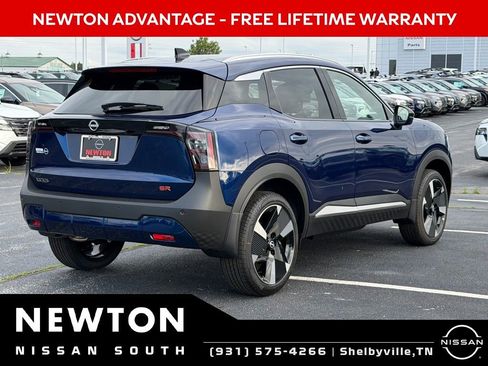 New 2026 Nissan Kicks SR w/ SR Premium Package FWD image 4