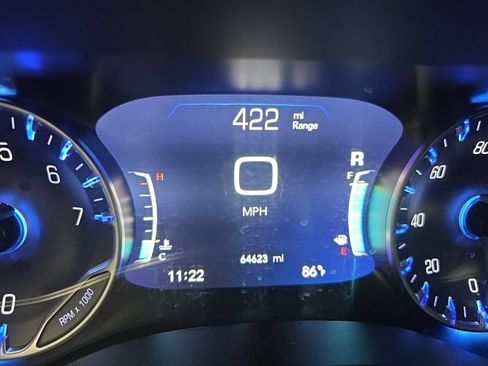 Used 2025 Chrysler Pacifica Limited FWD image 36