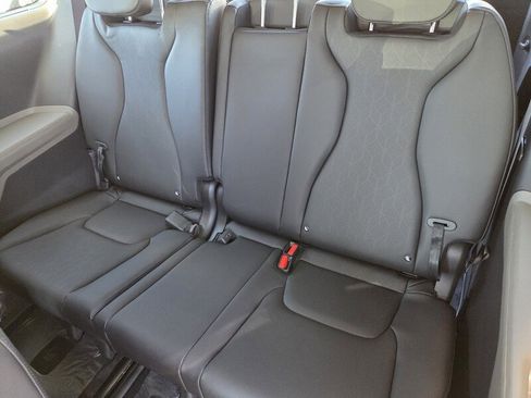 New 2026 Kia Carnival SX FWD image 9