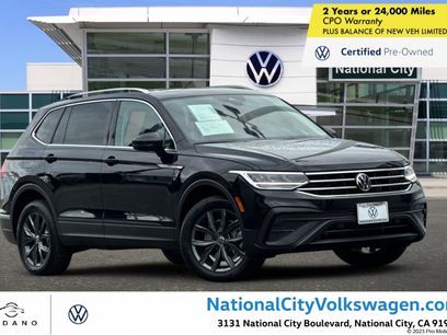 Used 2022 Volkswagen Tiguan SE w/ Panoramic Sunroof Package