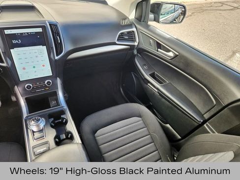 Certified 2023 Ford Edge SE w/ Black Appearance Package image 15