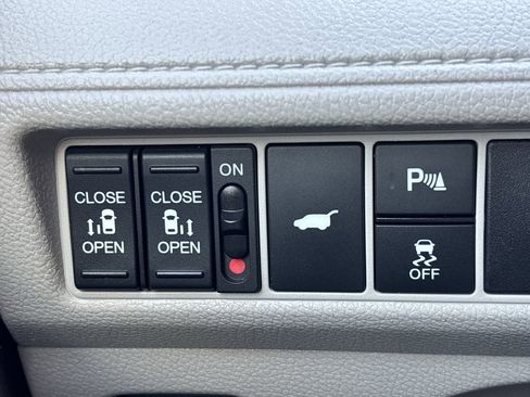 Used 2025 Honda Odyssey Touring image 29