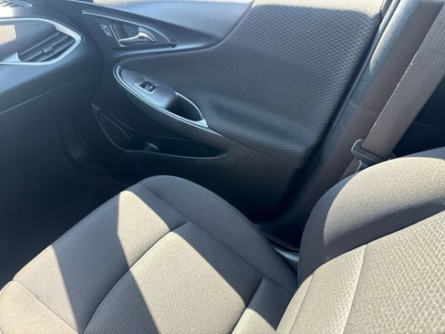 Used 2024 Chevrolet Malibu LT FWD image 12