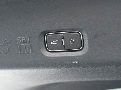 Used 2025 Ford Expedition Platinum w/ Stealth Performance Package image 12