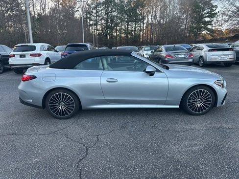 Used 2024 Mercedes-Benz CLE 450 4MATIC Cabriolet image 4
