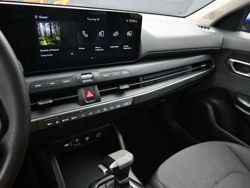 Used 2025 Kia K4 FWD image 11