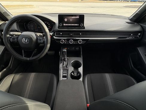 Used 2023 Honda Civic Sport image 4