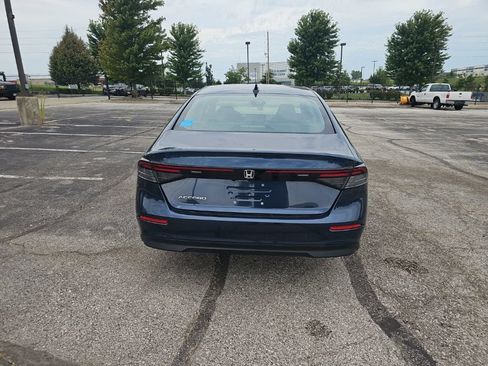 Used 2024 Honda Accord EX image 6
