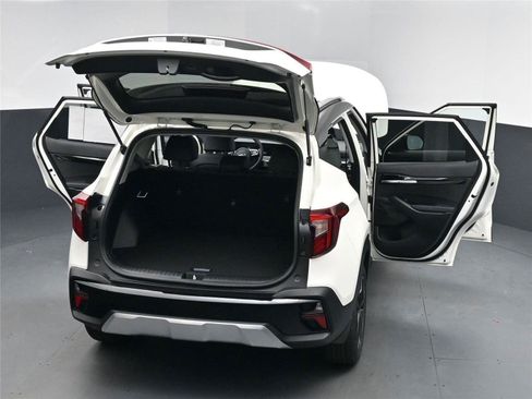 New 2026 Kia Seltos S image 25