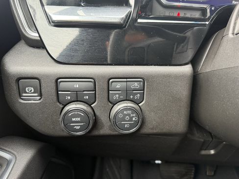 Used 2025 Chevrolet Silverado 2500 LT w/ All Star Edition image 38