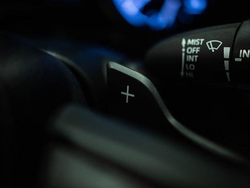 Used 2023 Toyota Camry SE FWD image 18
