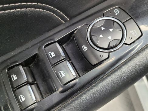 Used 2019 Ford Edge Titanium w/ Equipment Group 301A FWD image 27