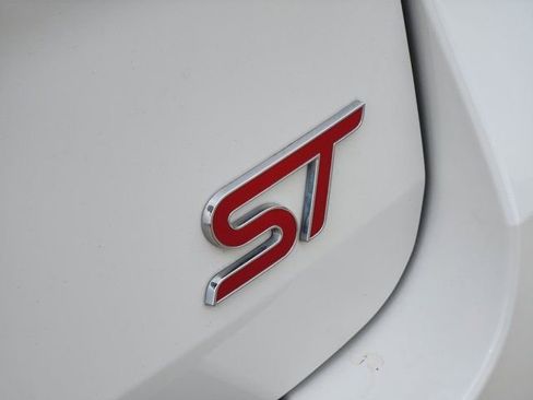 Used 2021 Ford Explorer ST w/ Equipment Group 401A image 9